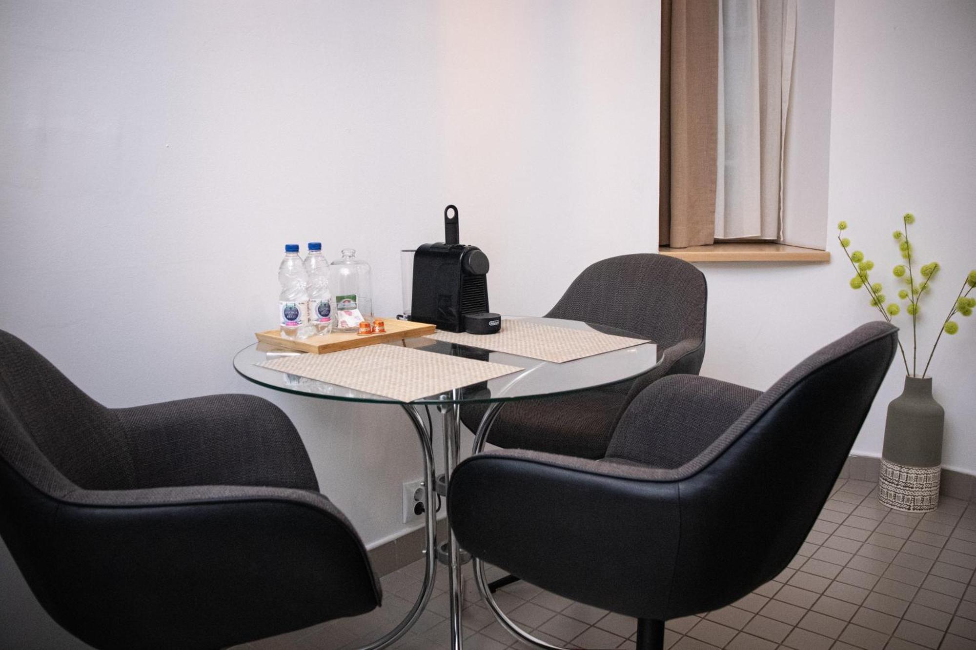 House4You - Balcescu Bucureşti Ngoại thất bức ảnh